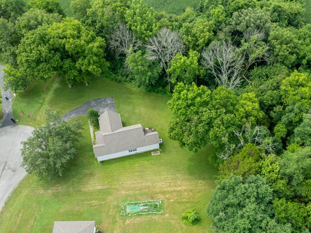 358 Bookout Ln, Cowan, TN 37318