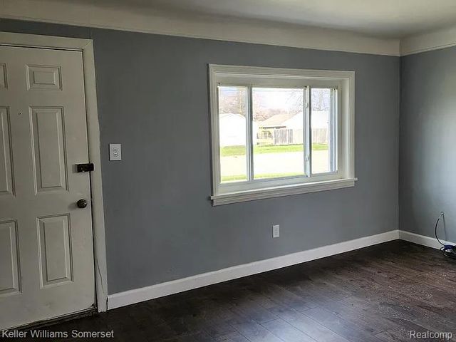 11130 Stephens Road, Warren, MI 48089