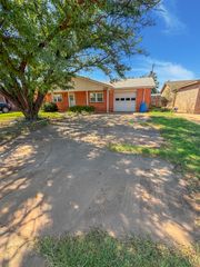 4619 Jarvis Street, Lubbock, TX 79416