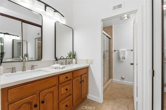 17 Dartmouth, Irvine, CA 92612