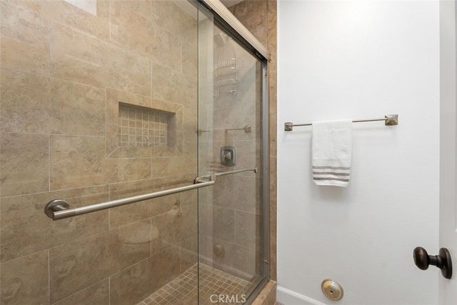 17 Dartmouth, Irvine, CA 92612