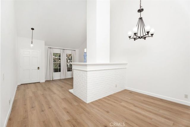 17 Dartmouth, Irvine, CA 92612