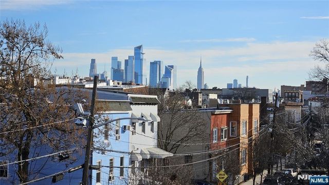 733-735 6th Street, Union City, NJ 07087