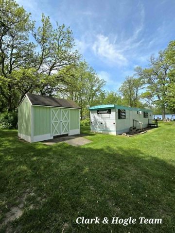 8386 Willow Drive, Lyons, MI 48851