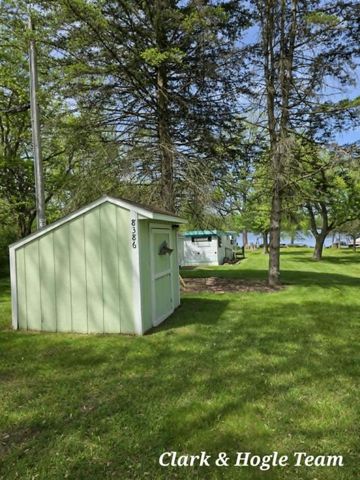 8386 Willow Drive, Lyons, MI 48851