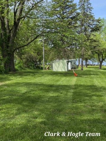 8386 Willow Drive, Lyons, MI 48851