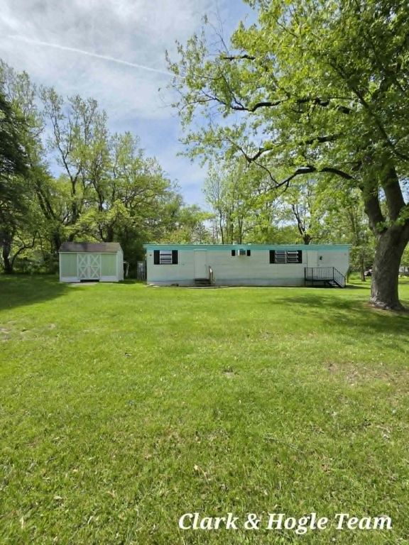 8386 Willow Drive, Lyons, MI 48851