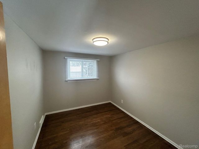 4472 BUCHANAN Avenue, Warren, MI 48092
