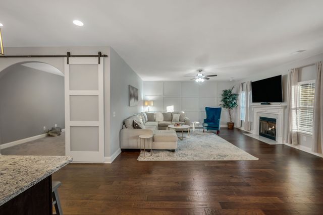 177 Ferdinand Dr, Gallatin, TN 37066