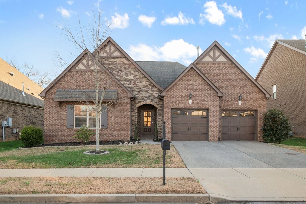 177 Ferdinand Dr, Gallatin, TN 37066