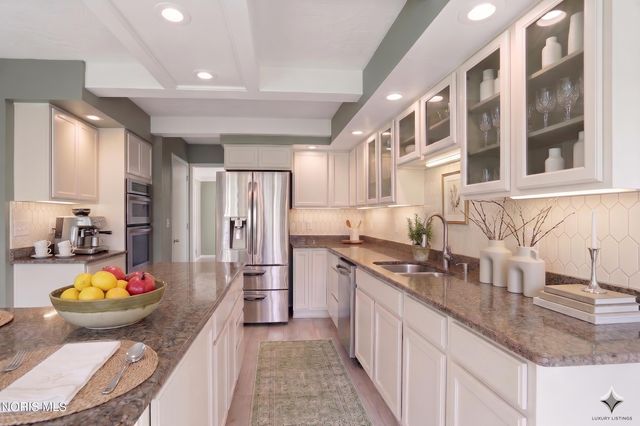 16620 Mitchell Road, Bowling Green, OH 43402