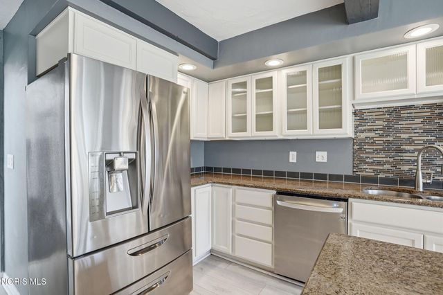16620 Mitchell Road, Bowling Green, OH 43402