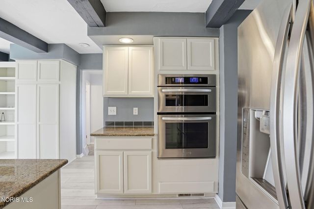 16620 Mitchell Road, Bowling Green, OH 43402