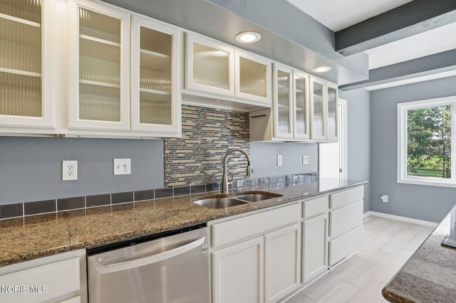 16620 Mitchell Road, Bowling Green, OH 43402