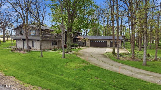 16620 Mitchell Road, Bowling Green, OH 43402