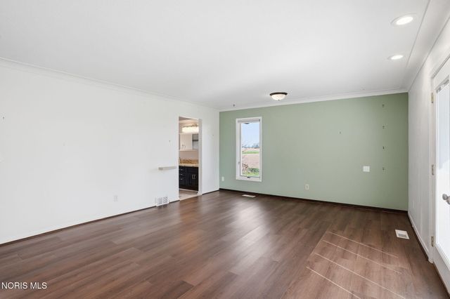 16620 Mitchell Road, Bowling Green, OH 43402