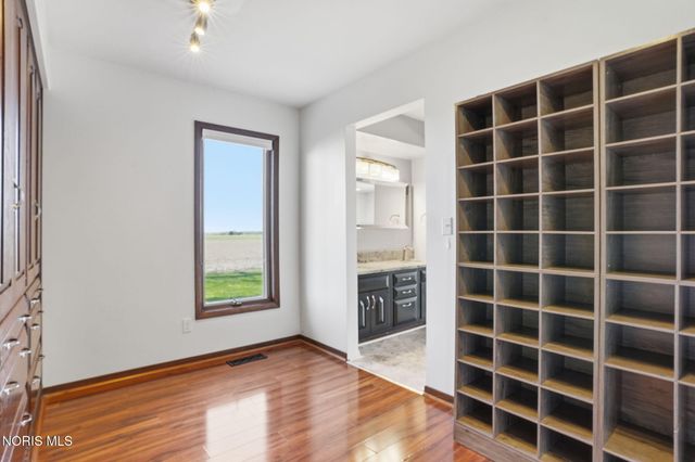 16620 Mitchell Road, Bowling Green, OH 43402