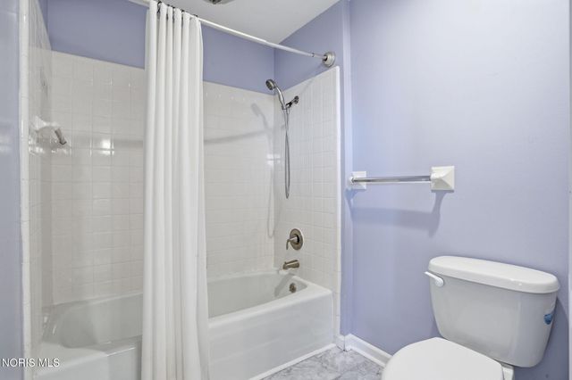 16620 Mitchell Road, Bowling Green, OH 43402