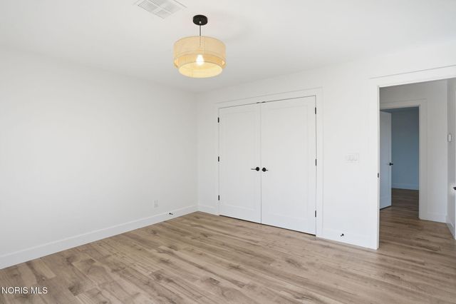 16620 Mitchell Road, Bowling Green, OH 43402