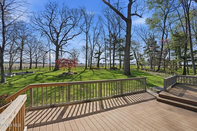 16620 Mitchell Road, Bowling Green, OH 43402