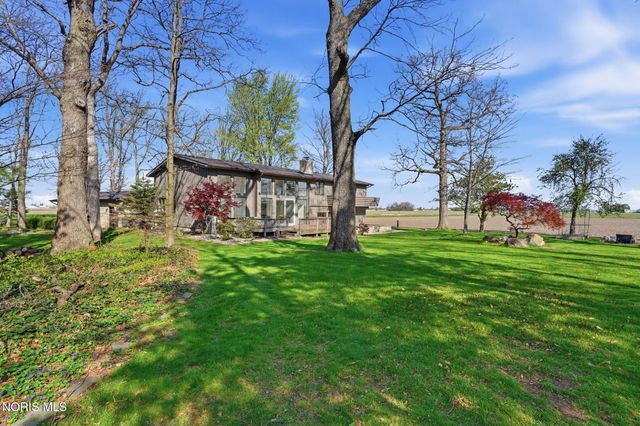 16620 Mitchell Road, Bowling Green, OH 43402