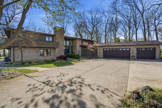 16620 Mitchell Road, Bowling Green, OH 43402