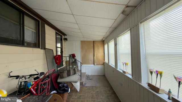50 NESHAMINY FALLS CIR, North Wales, PA 19454