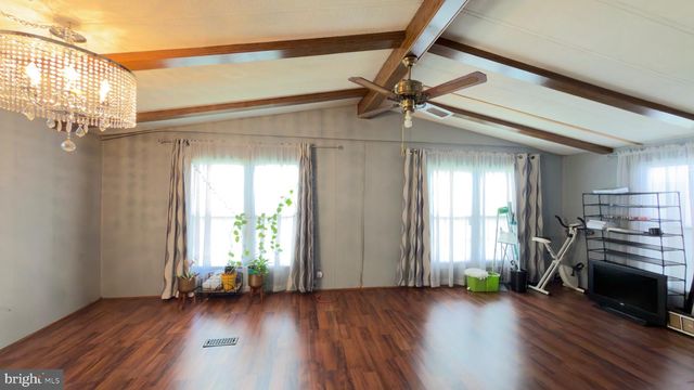 50 NESHAMINY FALLS CIR, North Wales, PA 19454