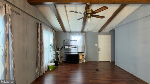50 NESHAMINY FALLS CIR, North Wales, PA 19454