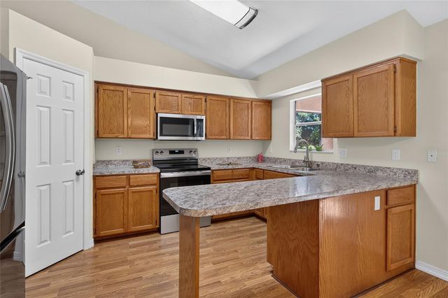 827 FORESTWOOD DRIVE, Minneola, FL 34715