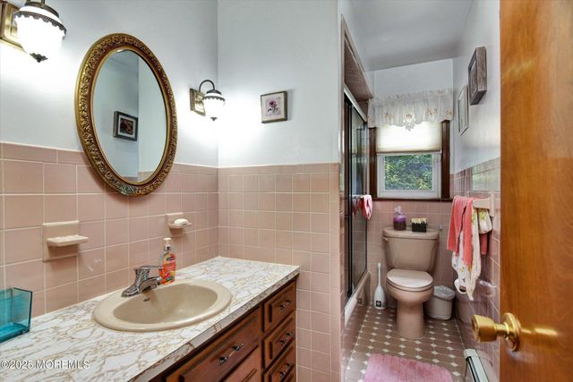 418 Atlantic Avenue, Aberdeen, NJ 07747