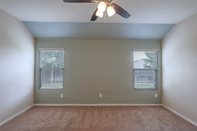 624 River Rock Drive, Azle, TX 76020