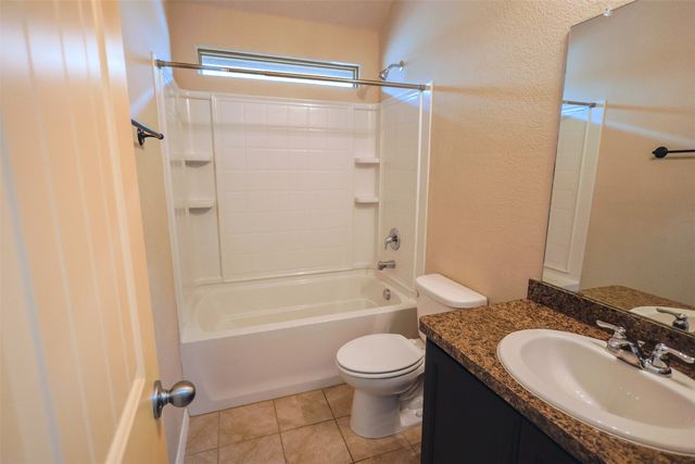 624 River Rock Drive, Azle, TX 76020