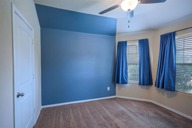 624 River Rock Drive, Azle, TX 76020