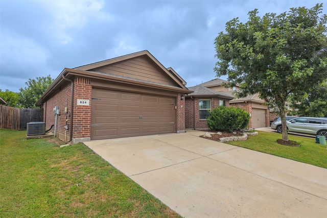 624 River Rock Drive, Azle, TX 76020