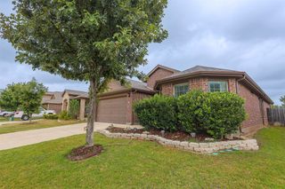 624 River Rock Drive, Azle, TX 76020