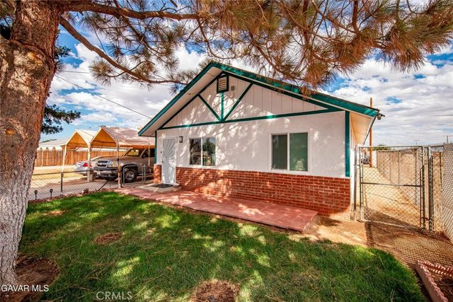 43014 7th Street E, Lancaster, CA 93535