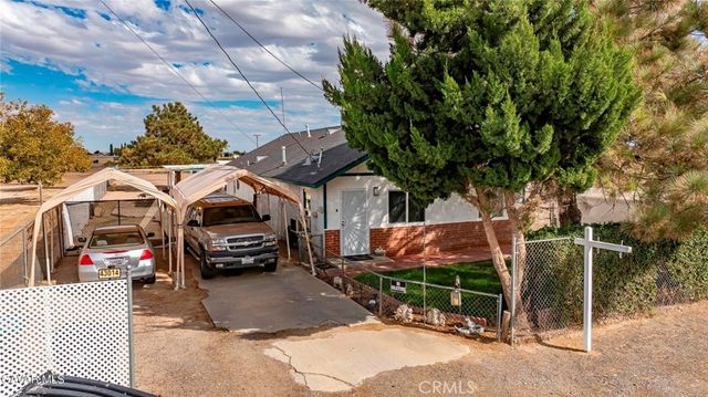 43014 7th Street E, Lancaster, CA 93535