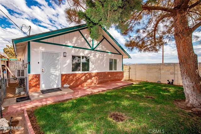 43014 7th Street E, Lancaster, CA 93535