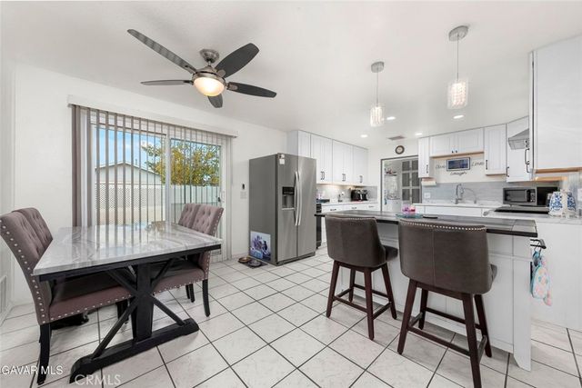 43014 7th Street E, Lancaster, CA 93535