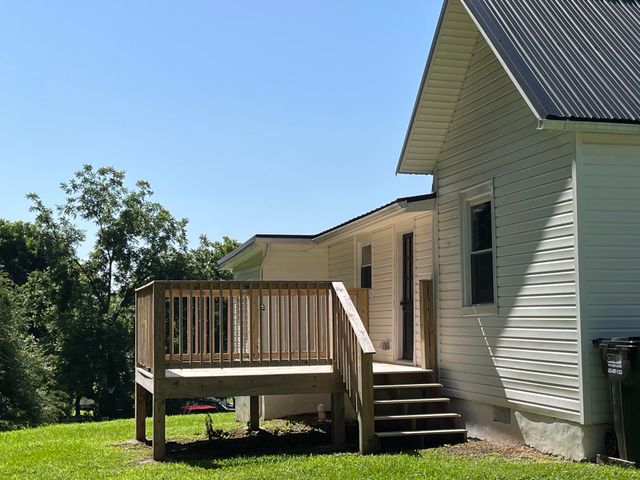 227 Cox Lane, Soddy Daisy, TN 37379