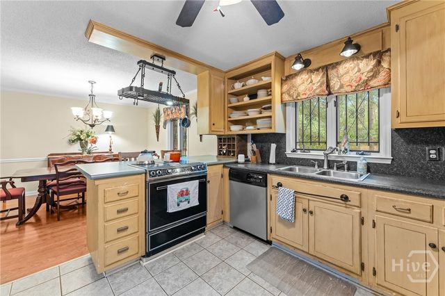 202 Rolling Ridge Court, Statesboro, GA 30461