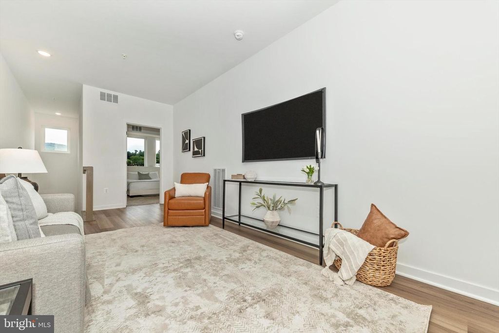 Image 19 of property listing at 720-B IRON FORGE ROAD, Frederick, MD 21702