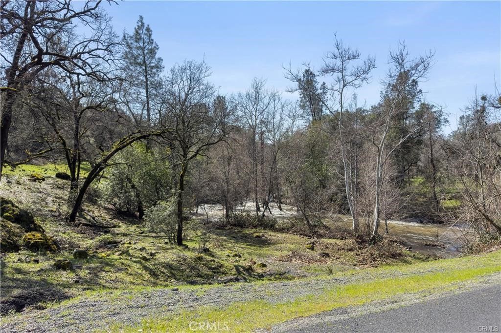 Image 12 of property listing at 1 Sky Court, Forest Ranch, CA 95942