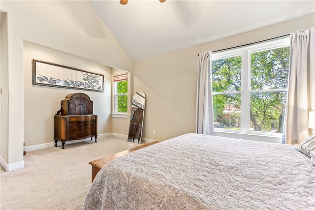 301 NW B Street, Bentonville, AR 72712