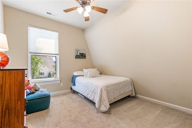 301 NW B Street, Bentonville, AR 72712