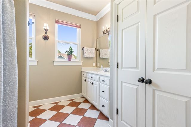301 NW B Street, Bentonville, AR 72712