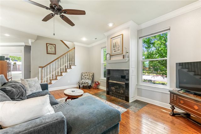 301 NW B Street, Bentonville, AR 72712