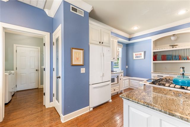 301 NW B Street, Bentonville, AR 72712