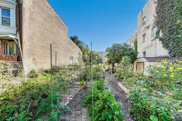 6121 S Woodlawn Avenue 2, Chicago, IL 60637